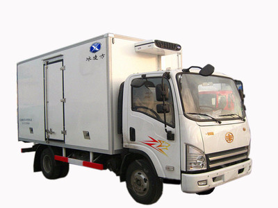解放虎V4.2米肉鉤車與冷凍車價格解析 冷鮮肉運輸利器與購車建議